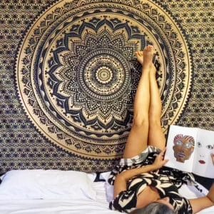 Manta Multiusos Chic Mandala Dorada & Negra